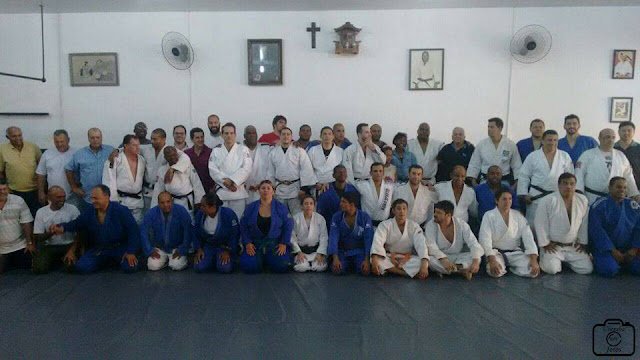Equipe do Centro Educacional e Desportivo de Judô Oriente
