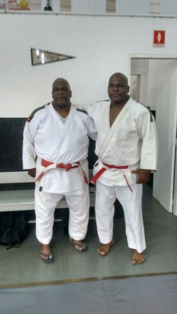 Senseis Sérgio Leite e Irineu Leite – Judô Oriente Uberaba